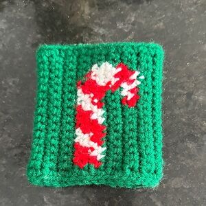 New Handmade holiday knit candy cane coozie